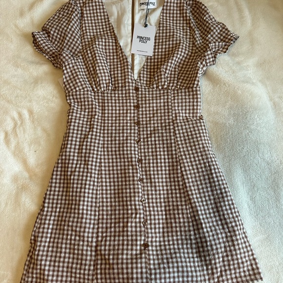 Princess Polly Dresses & Skirts - Princess Polly gingham romper